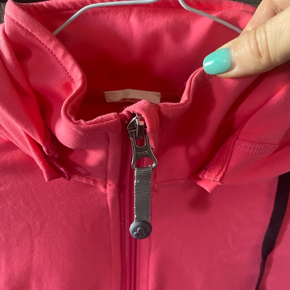 Titika athletic wear hoody with lace - Picture 5 of 5